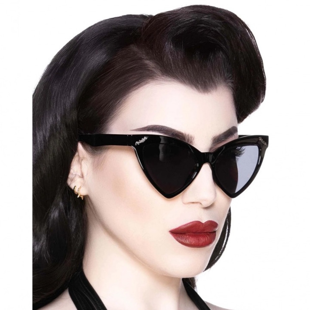 Killstar “Bat an Eye” Sunglasses 🦇🖤, never worn!